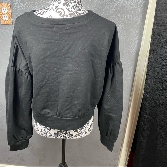 ABOUND
Cozy Crew Neck Cropped Sweatshirt In Black - Picture 10 of 12